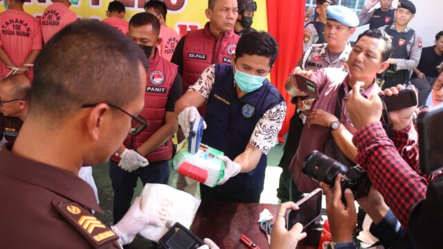Ditresnarkoba Polda Kalbar Bongkar 21 Kasus Narkoba, Sita Hampir 10 Kg Sabu